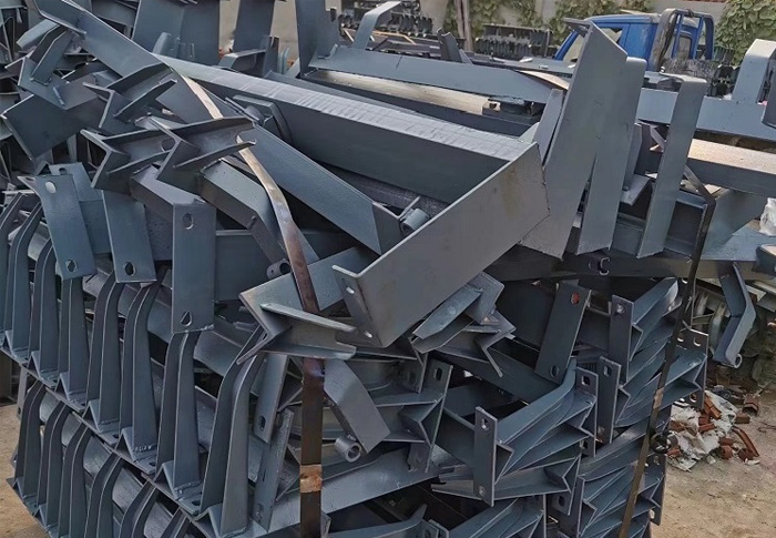 調(diào)心托輥支架